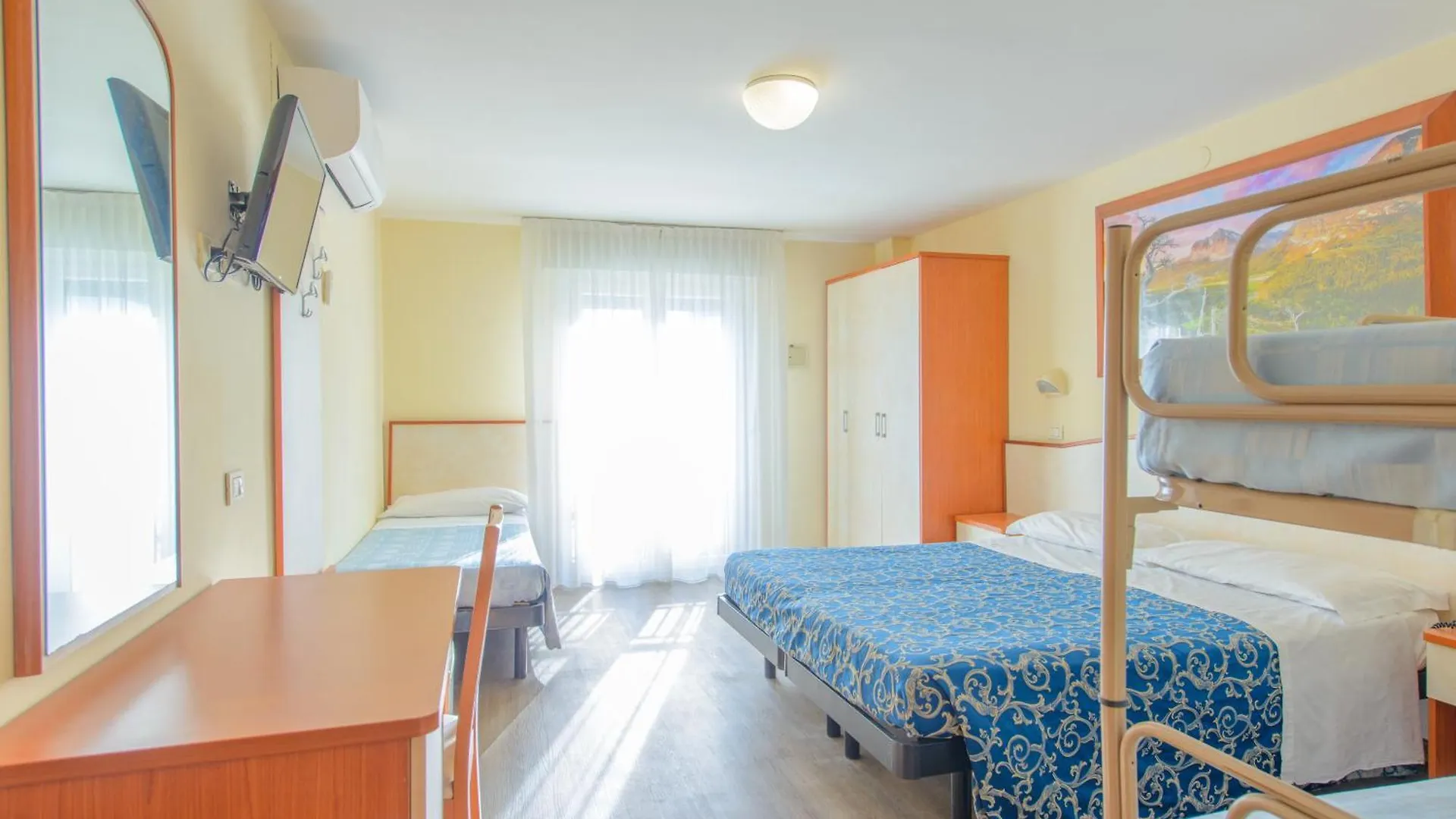 Hotel San Marino Riccione 3*,  Italien